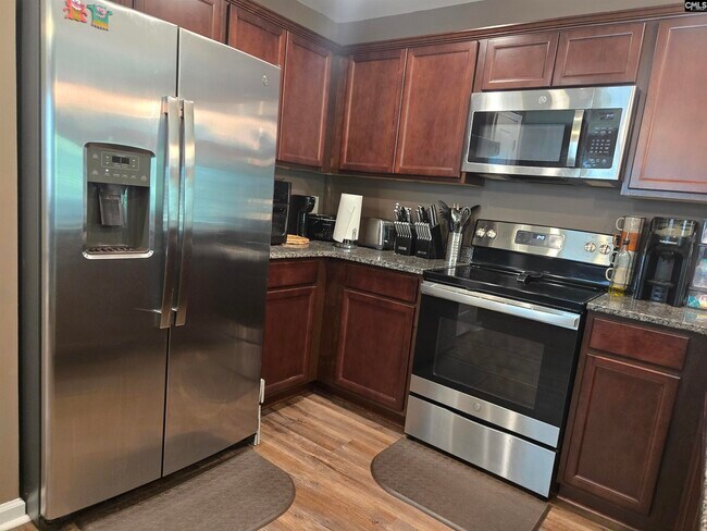 Building Photo - 1030 Matchingham Dr