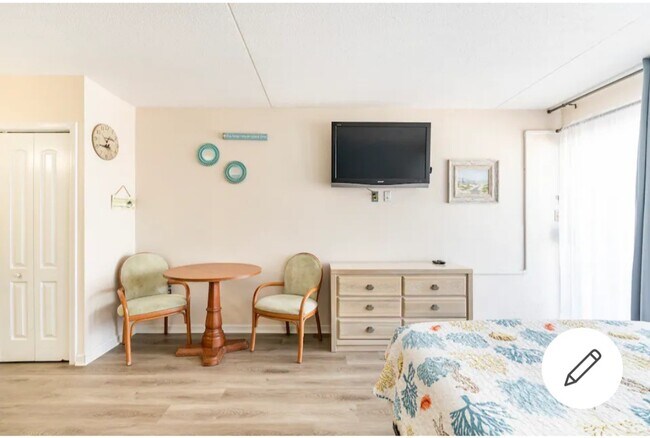 Building Photo - 1600 S Ocean Blvd