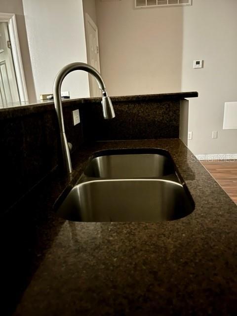 Building Photo - 1910 E Palm Ave