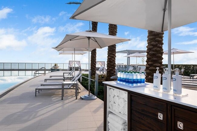 Building Photo - 701 N Fort Lauderdale Beach Blvd