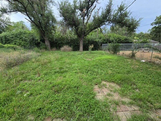 Primary Photo - Charming 3 bed 1 bath!