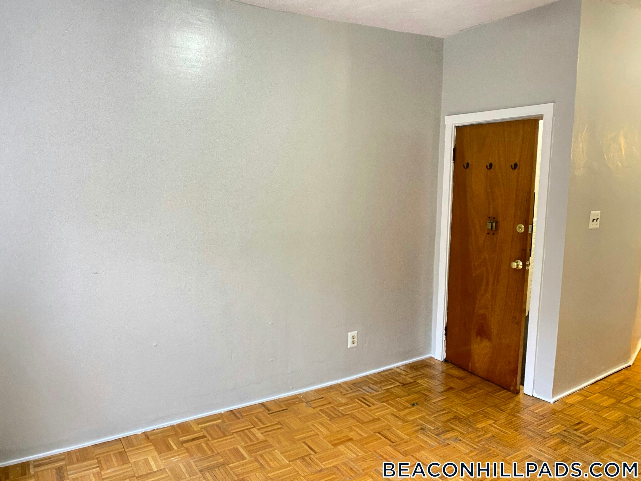 Building Photo - 40 Anderson St