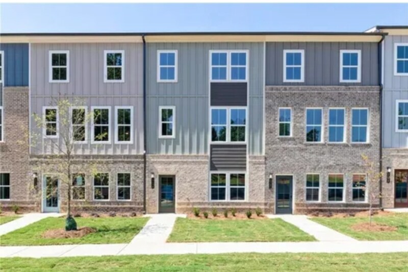 Primary Photo - 913 Colton Dr