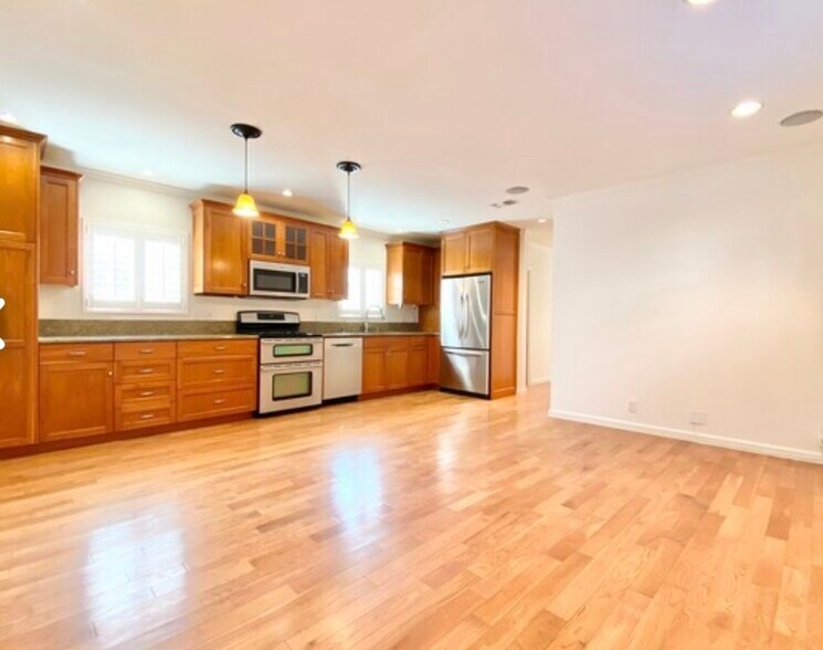 Building Photo - 4162 Alla Rd