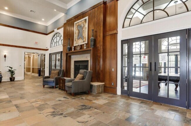 Building Photo - 2465 Army Navy Dr