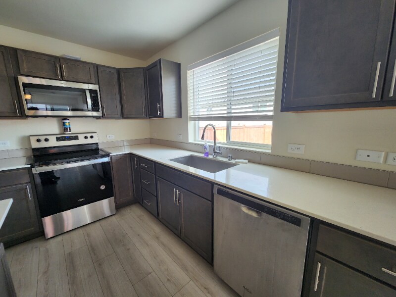 Building Photo - 15028 Iverson Lp SE