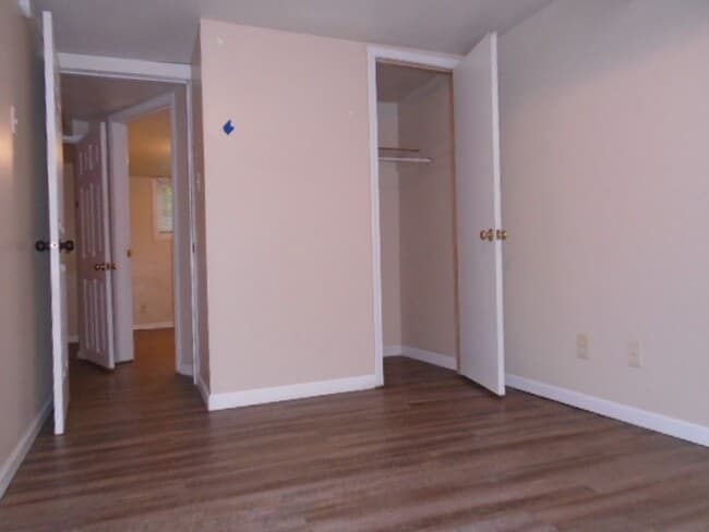 Building Photo - 1810 Leavenworth St