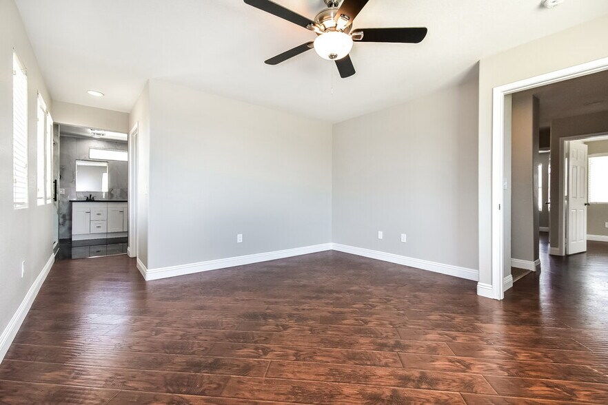 Building Photo - 3901 Bayamon St