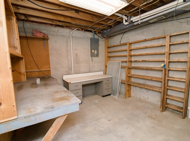 Building Photo - 2309 Colonial Hills Rd