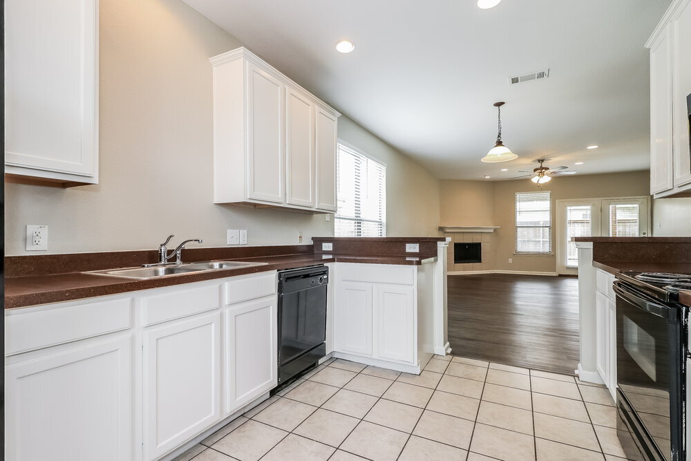 Building Photo - 408 Lead Creek Dr