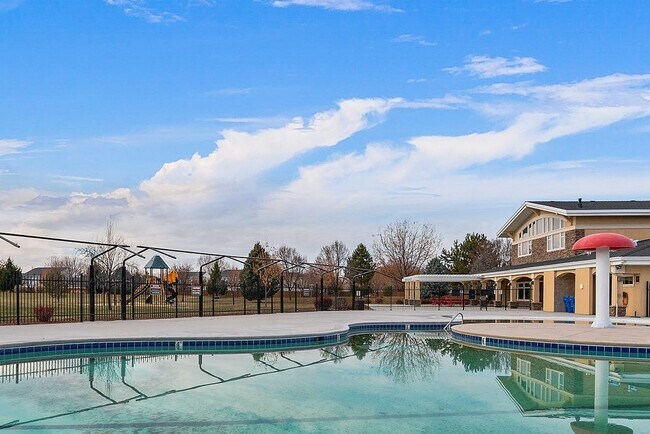Building Photo - 7807 S Dewberry Way