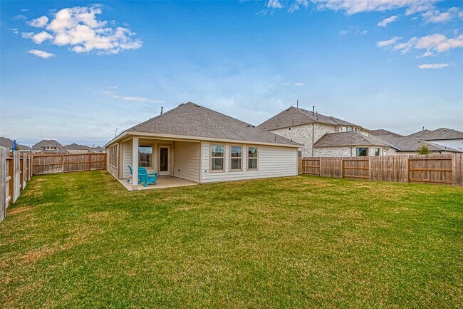 Building Photo - 21119 Bella Coral Dr