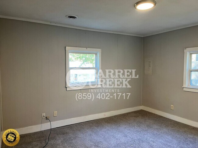 Building Photo - 532 Hanson St