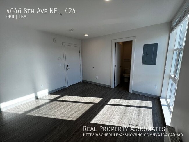 Building Photo - 4046 8th Ave NE