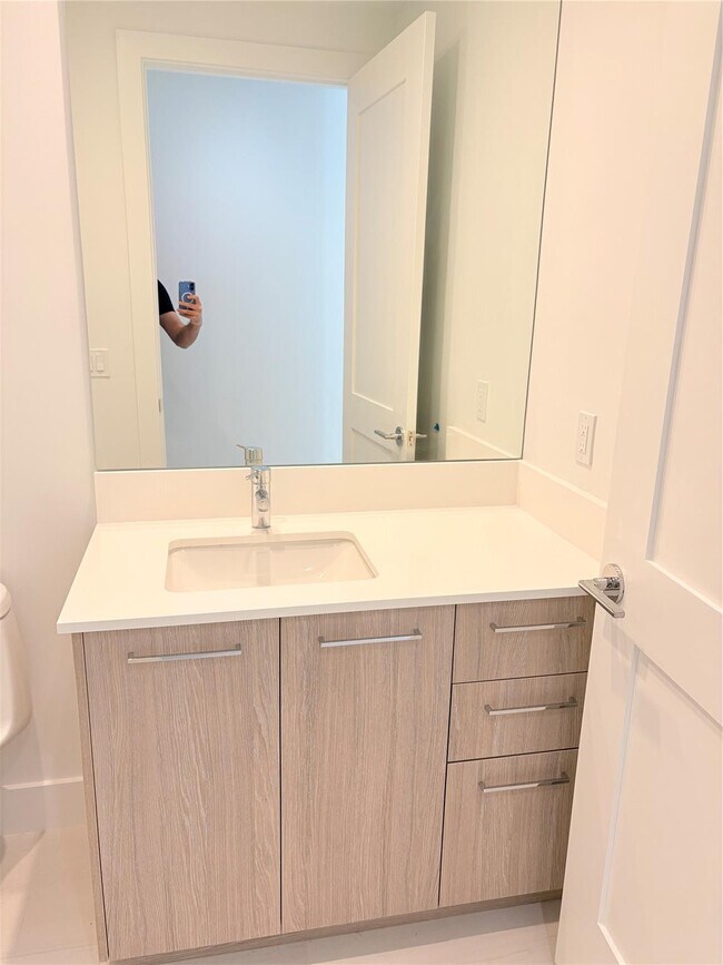 Building Photo - 151 N Seabreeze Blvd