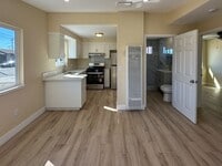 Building Photo - 237 Brucker Rd W