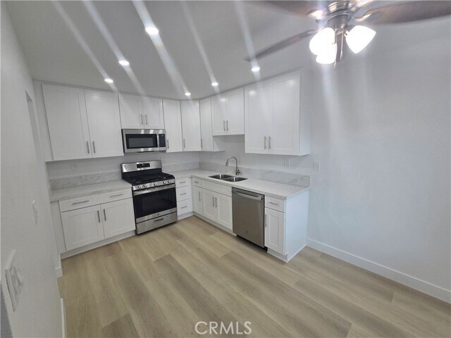 Building Photo - 220 12th St