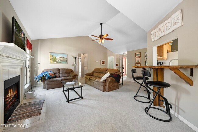 Building Photo - 10160 Highgate Cir