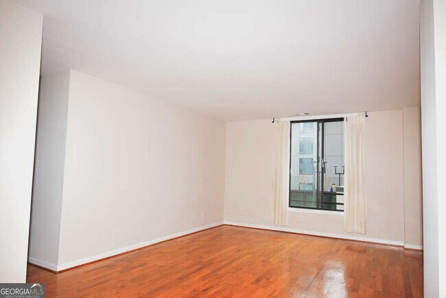 Building Photo - 1421 Peachtree St NE