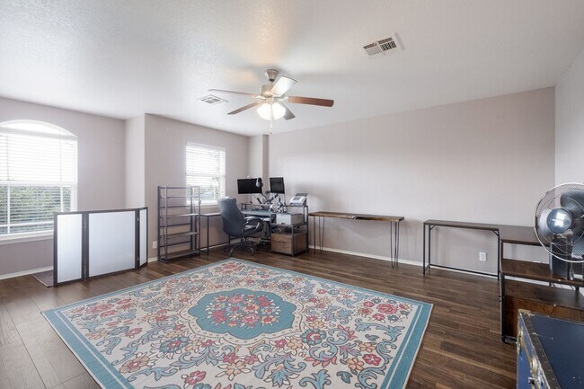 Building Photo - * Half off of first months rent*