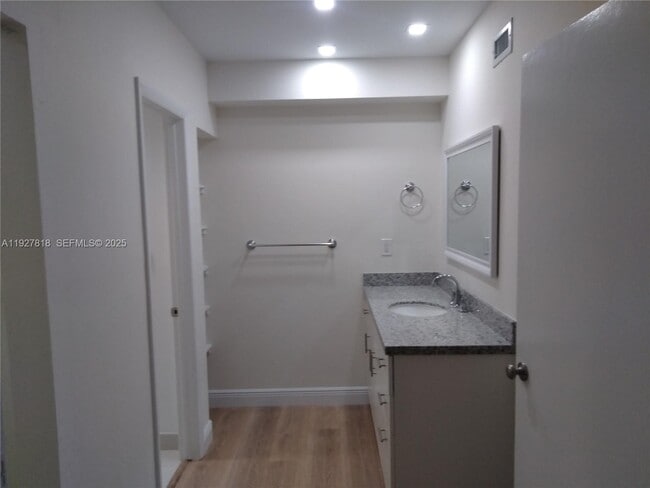 Building Photo - 8325 SW 72nd Ave