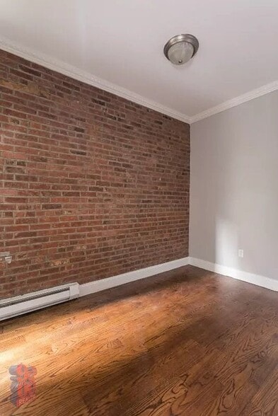 Building Photo - 72 W 108th St