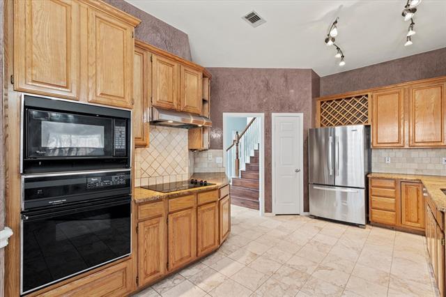 Building Photo - 892 Brentwood Dr