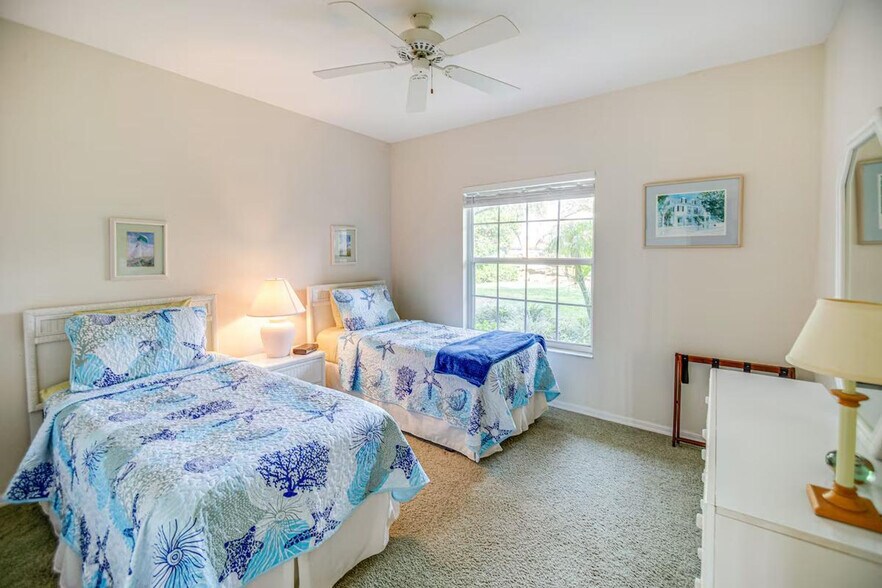 Building Photo - 9851 Costa Mesa Ln