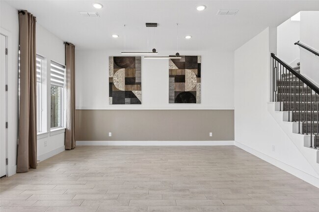 Building Photo - 32018 Crested Knl Ct
