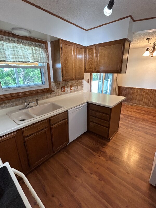 Building Photo - 1307 3rd West Hill Dr