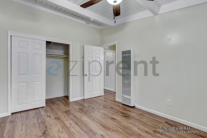 Building Photo - 364 N 9th St