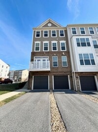 Building Photo - 5897 Bella Marie Way