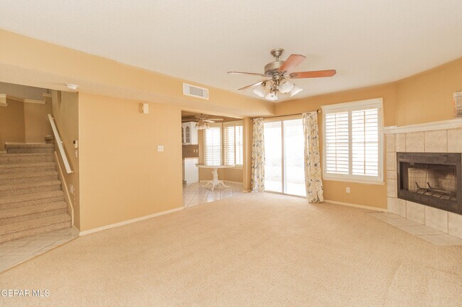 Building Photo - 1325 John Ring Ln