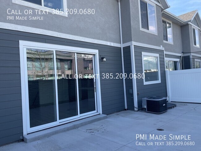 Building Photo - 10884 N Slate Ln