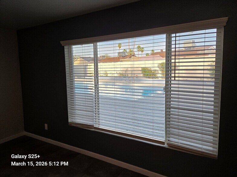 Building Photo - 1819 N 87th Pl