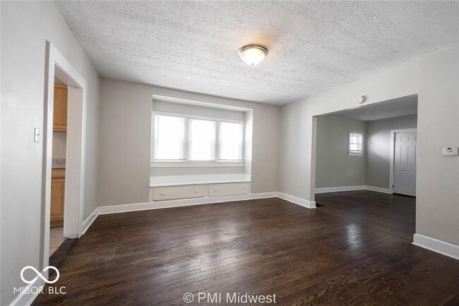 Building Photo - 1529 E Ohio St