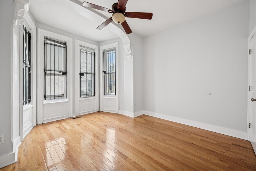 Building Photo - 1703 W Montgomery Ave