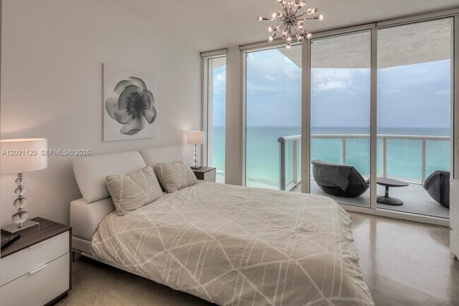 Building Photo - 6515 Collins Ave