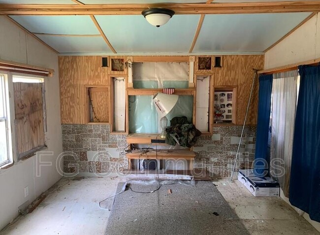 Building Photo - 8947 Salamander Rd