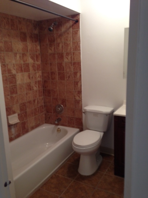 Building Photo - 2408 Cherry Hill Dr