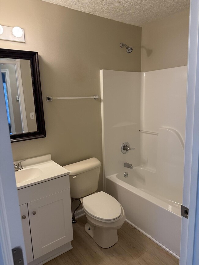 Building Photo - 297 Young St