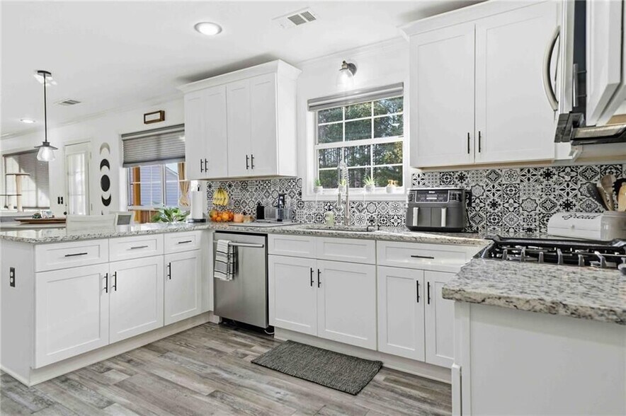 Building Photo - 442 Highpoint Crossing