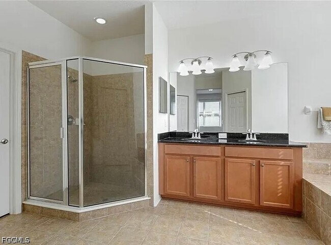 Building Photo - 7529 Forest Mere Dr