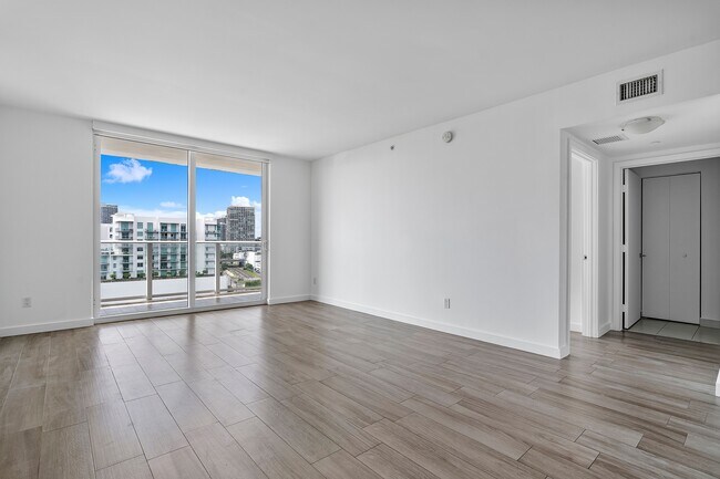 Building Photo - 4250 Biscayne Blvd