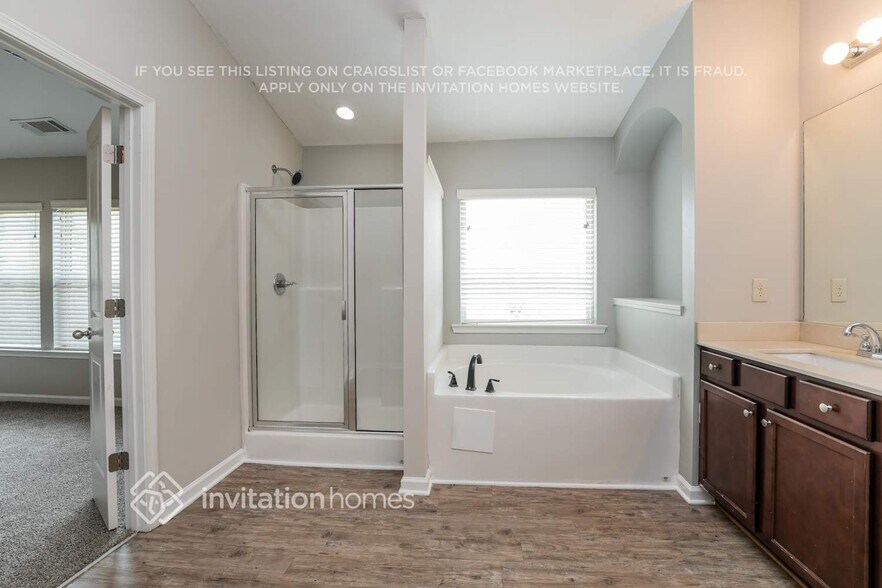 Building Photo - 1350 Aster Ives Dr