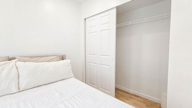 Building Photo - 525 S 900 E