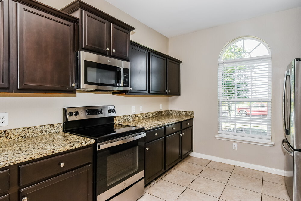 Building Photo - 136 Ryan St