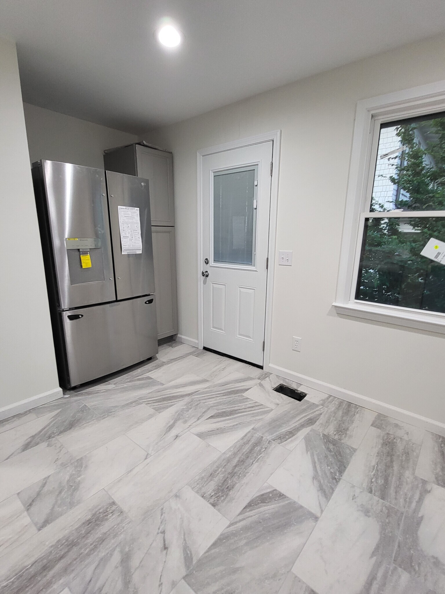 The other side of kitchen - 1512A Sweetbriar Ave