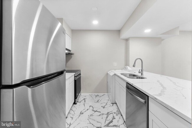 Building Photo - 14419 St Germain Dr