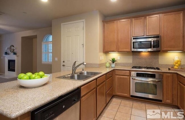 Building Photo - 1828 Wind Ranch Rd